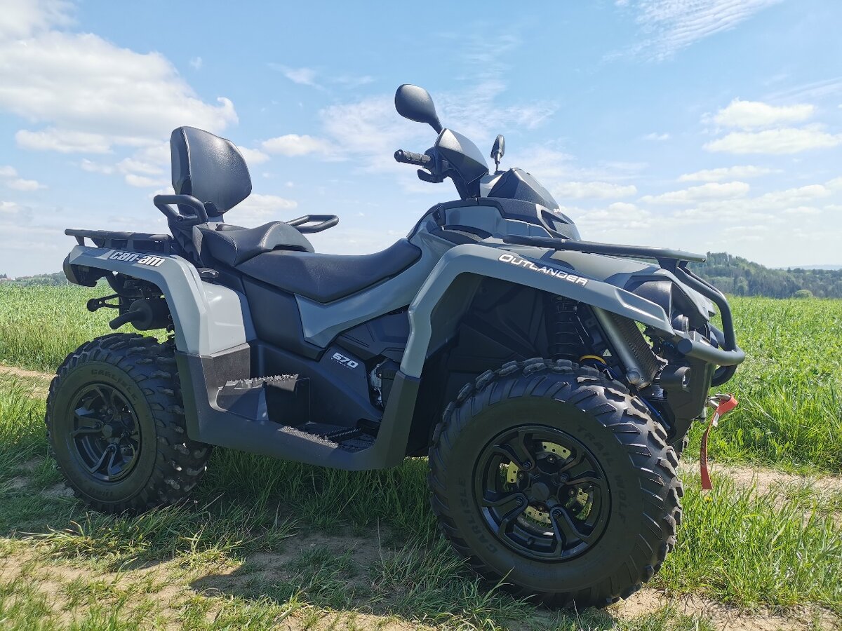 CAN AM OUTLANDER L 570 MAX 2021,najeto pouze 398km