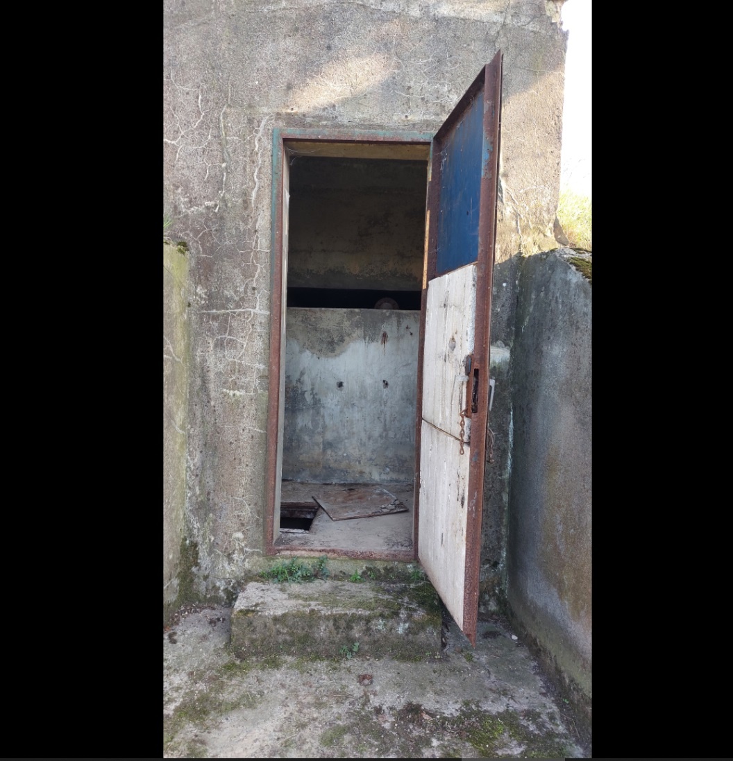 Pozemek s vodojemem (sklepem, protiatomovým krytem) - 3