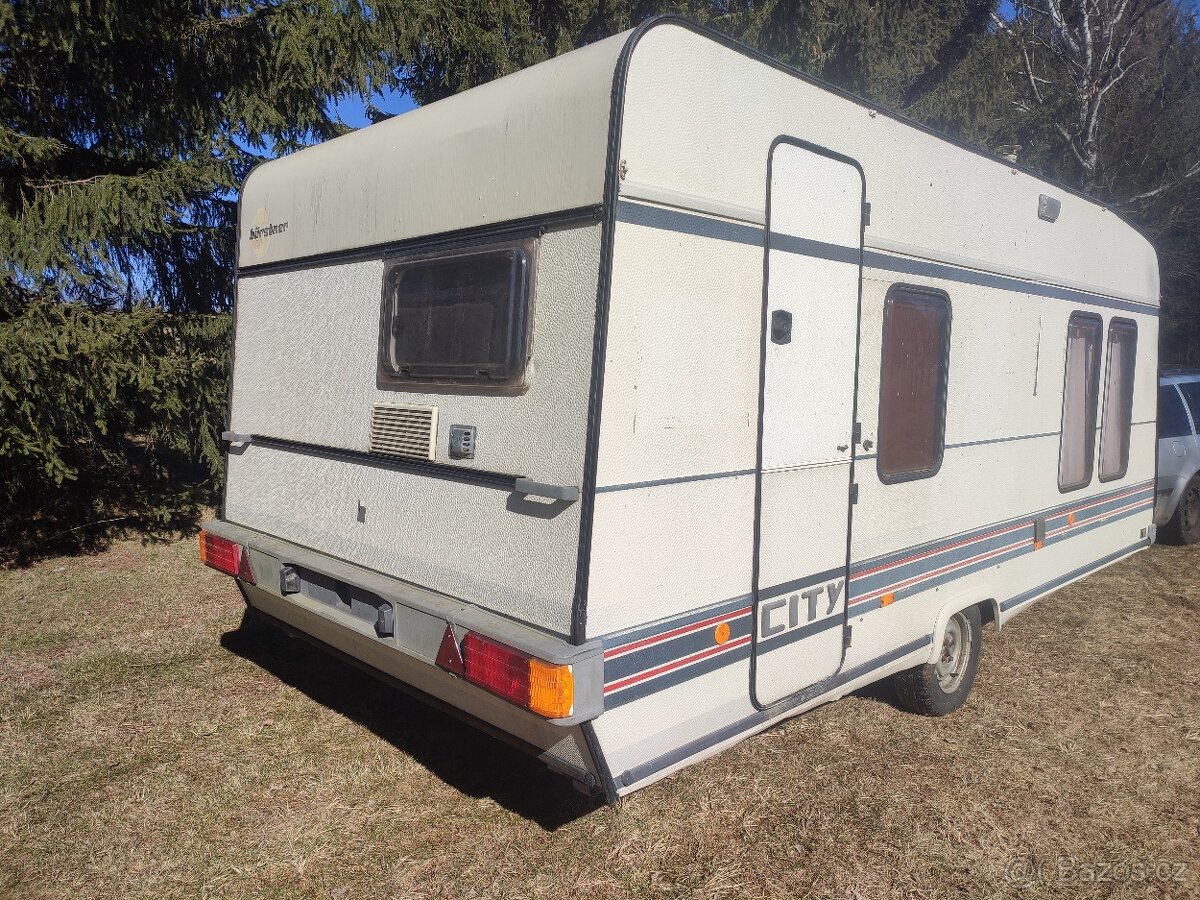 Buerstner 1100kg, WC 100km/h,předstan, STK - 3