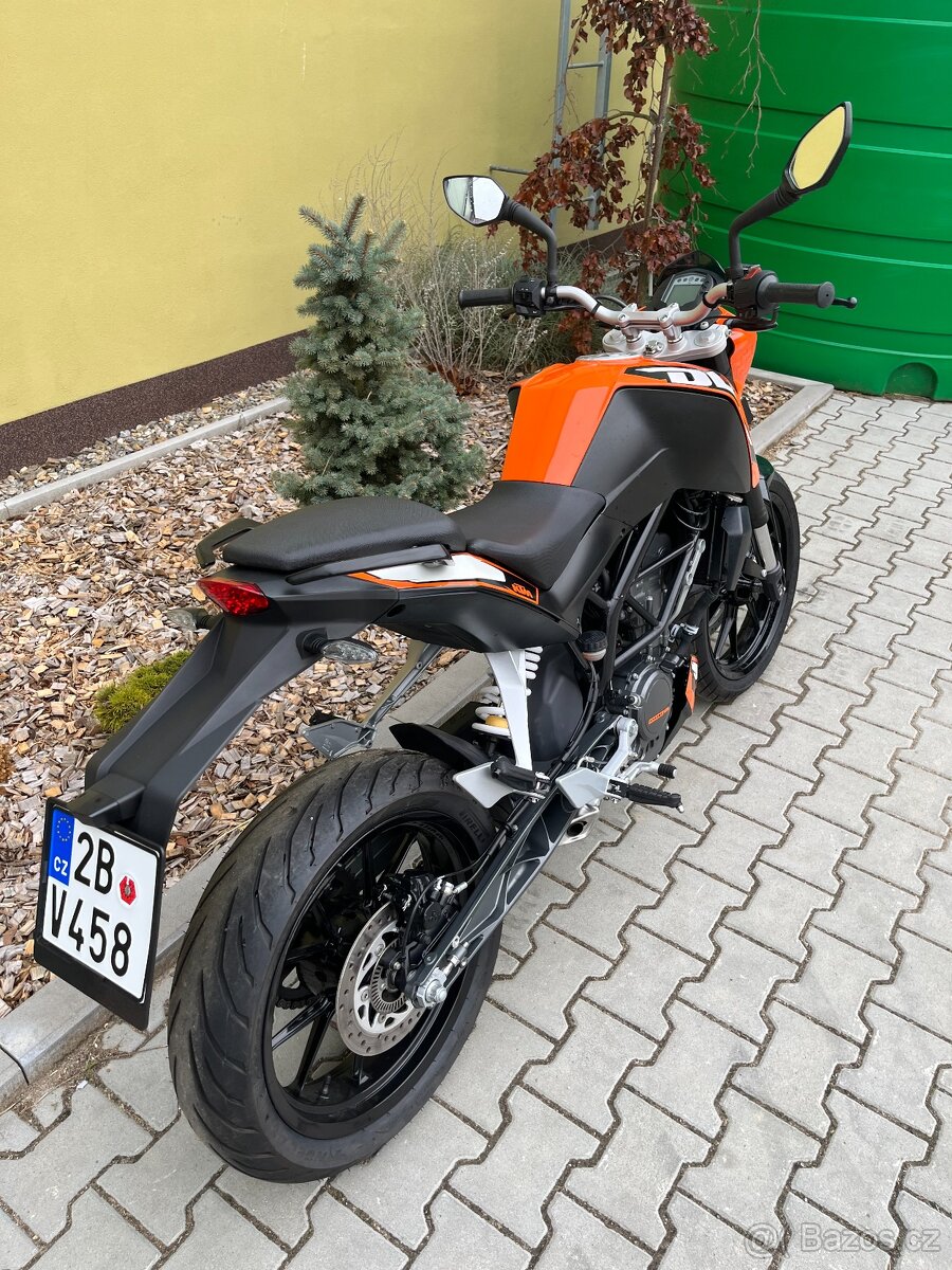 KTM 200 Duke - 3
