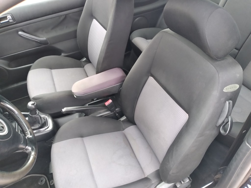 VOLKSWAGEN GOLF 1.4 SPECIAL KLIMA - 3