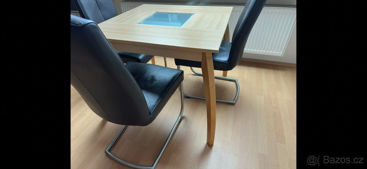 Jídelní stůl 3x židle - 3