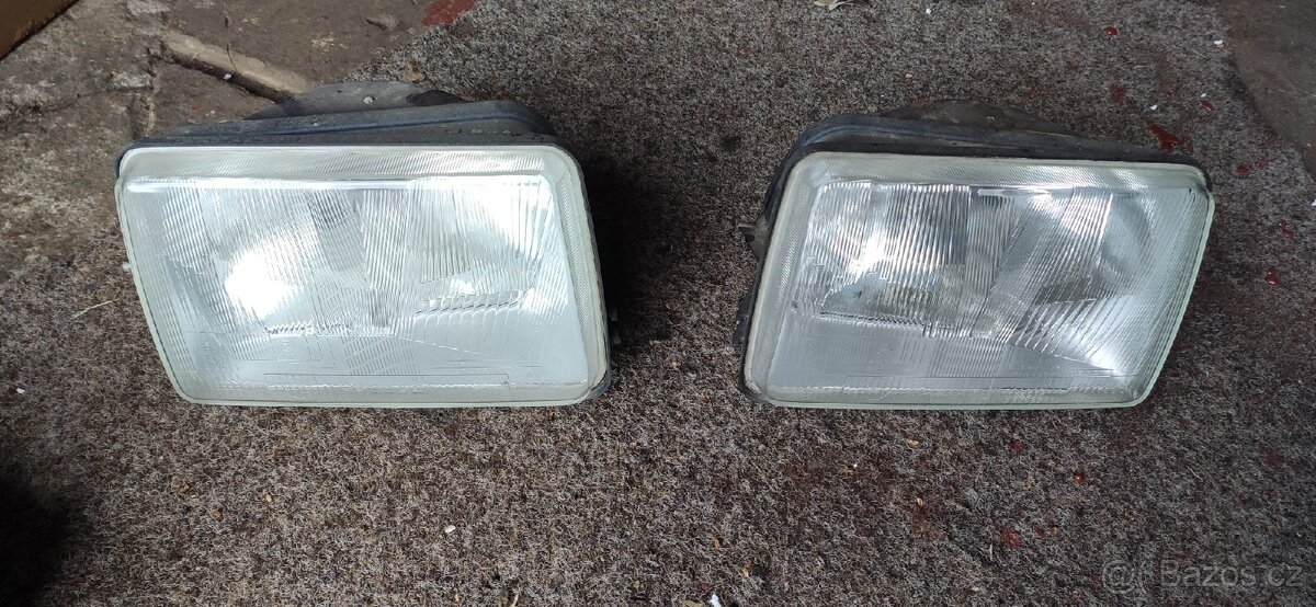 Přední emkové světlomety na Škoda 105 l 120l - 3