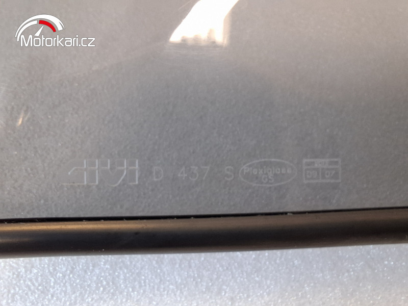 Yamaha FZ1 Fazer 2006-2015 - turistické plexi Givi D437S - 3