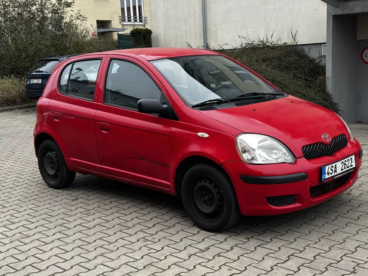 Toyota Yaris 1.0 VVT-i Klima Nová STK 5 dveří Rok 2005 - 3