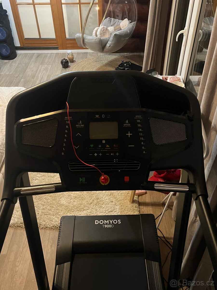 Prodám běžecký pás Domyos T900D - 3