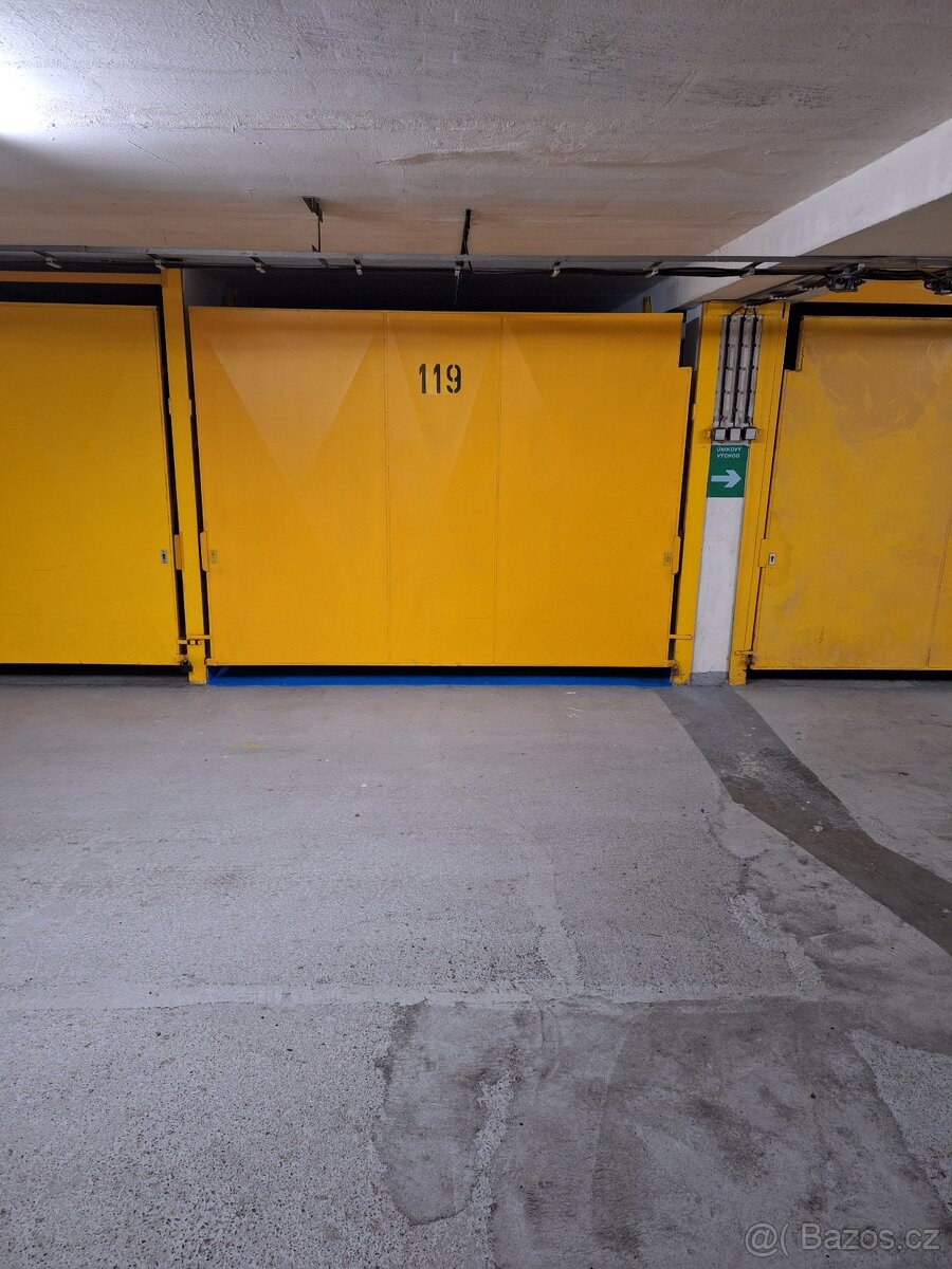 Pronajmu garáž v Řepích - 3