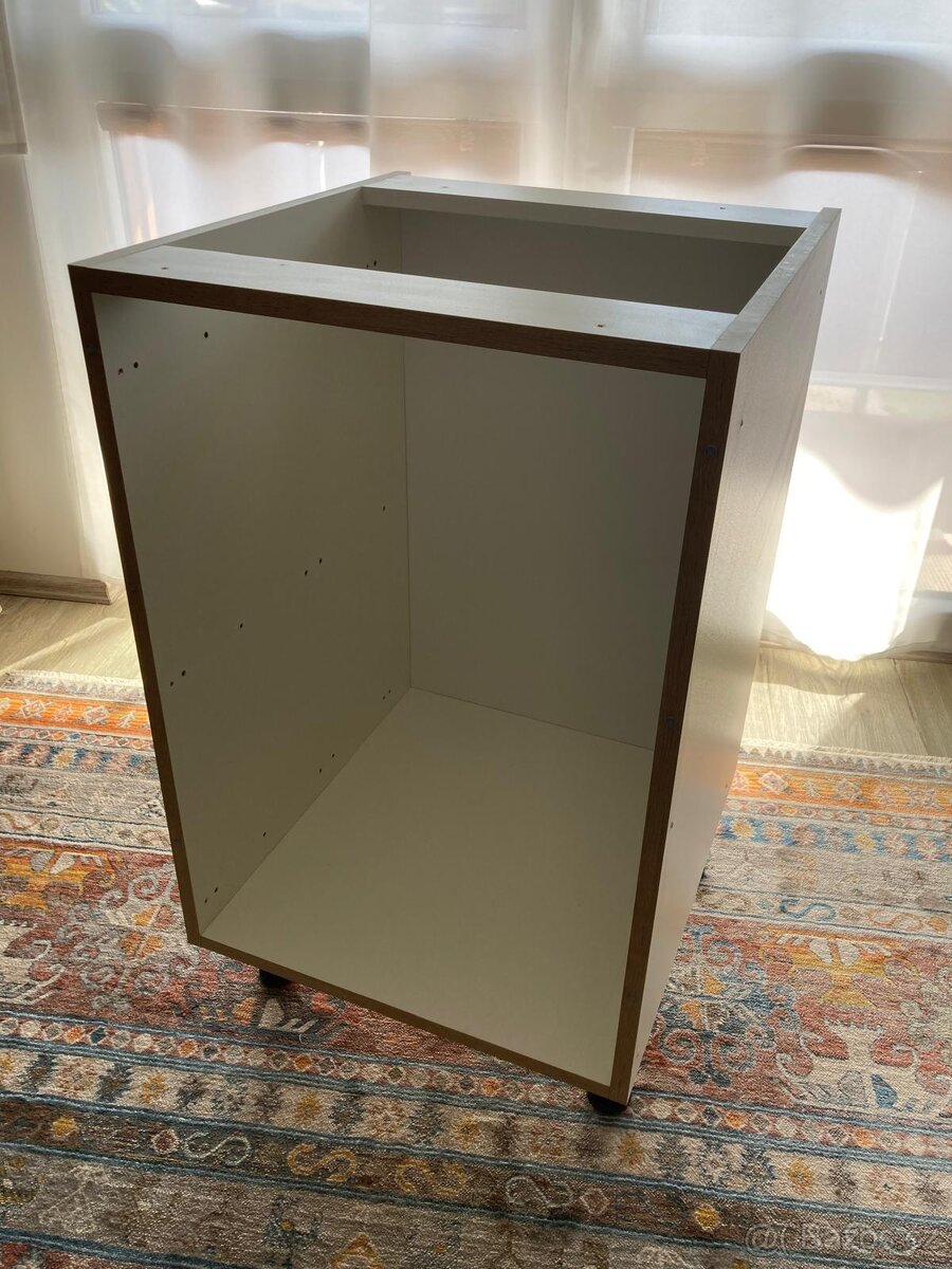 Kuchyňská skříňka se šuplíky - 3