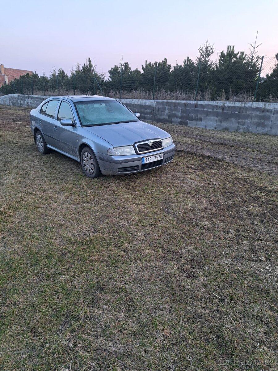 Prodám Škoda Octavia 1.6 MPI + LPG, r. v. 2003 - 3