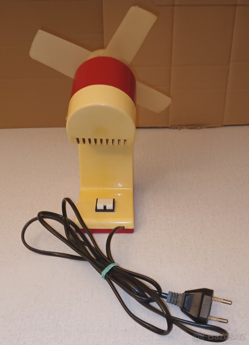 Prodám RETRO stolní ventilátor typ S V-8 - 3