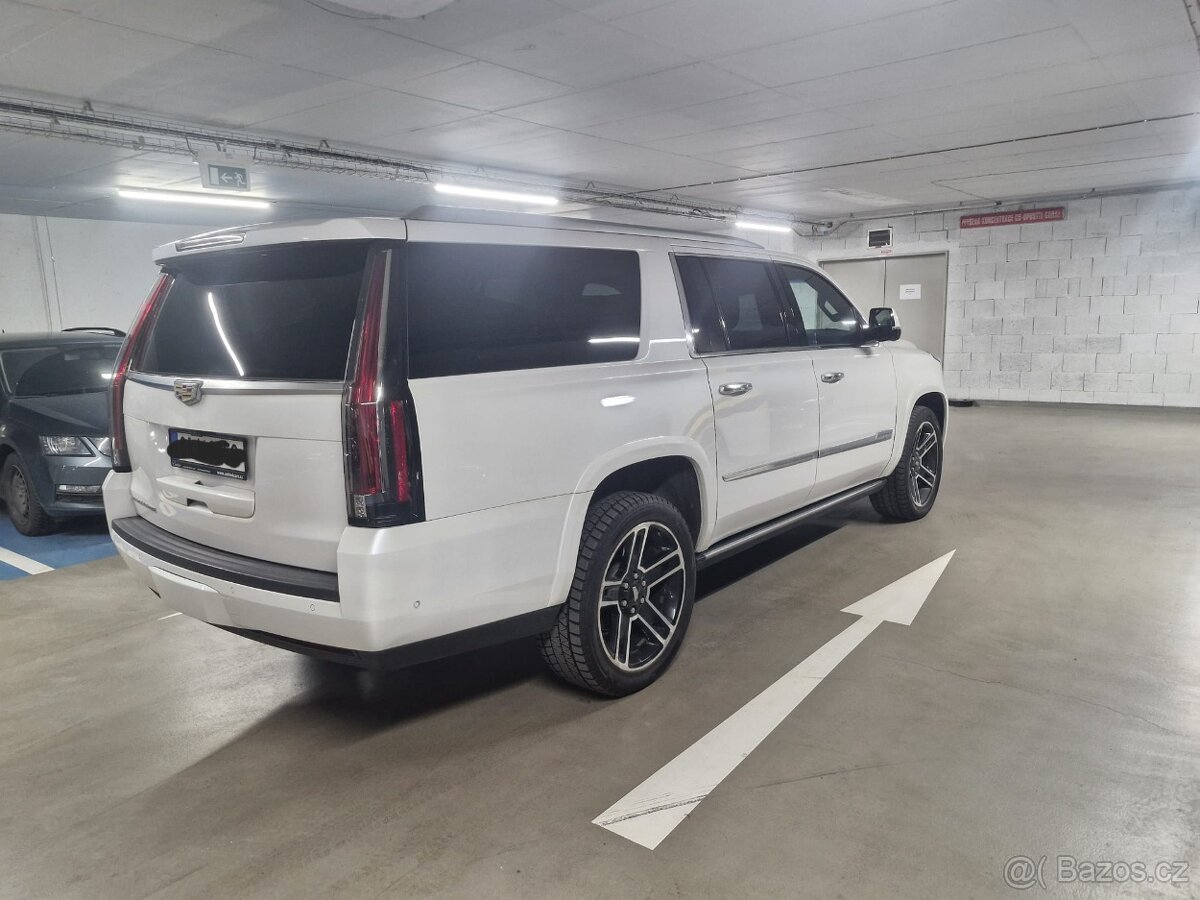 Cadillac Escalade ESV 6.2 Platinum V8 - 3