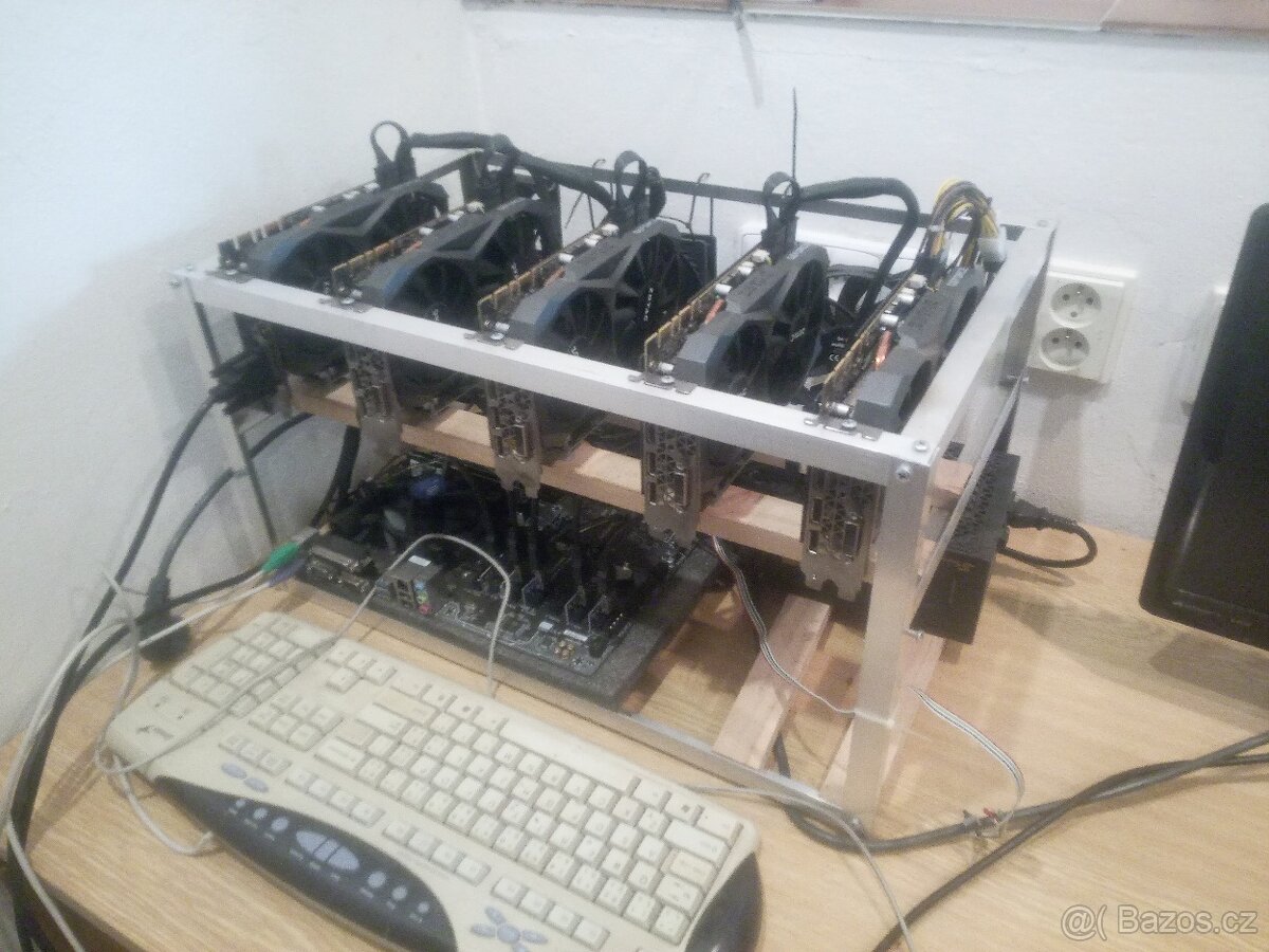 Zotac GeForce GTX 1080 Ti Mini - 3