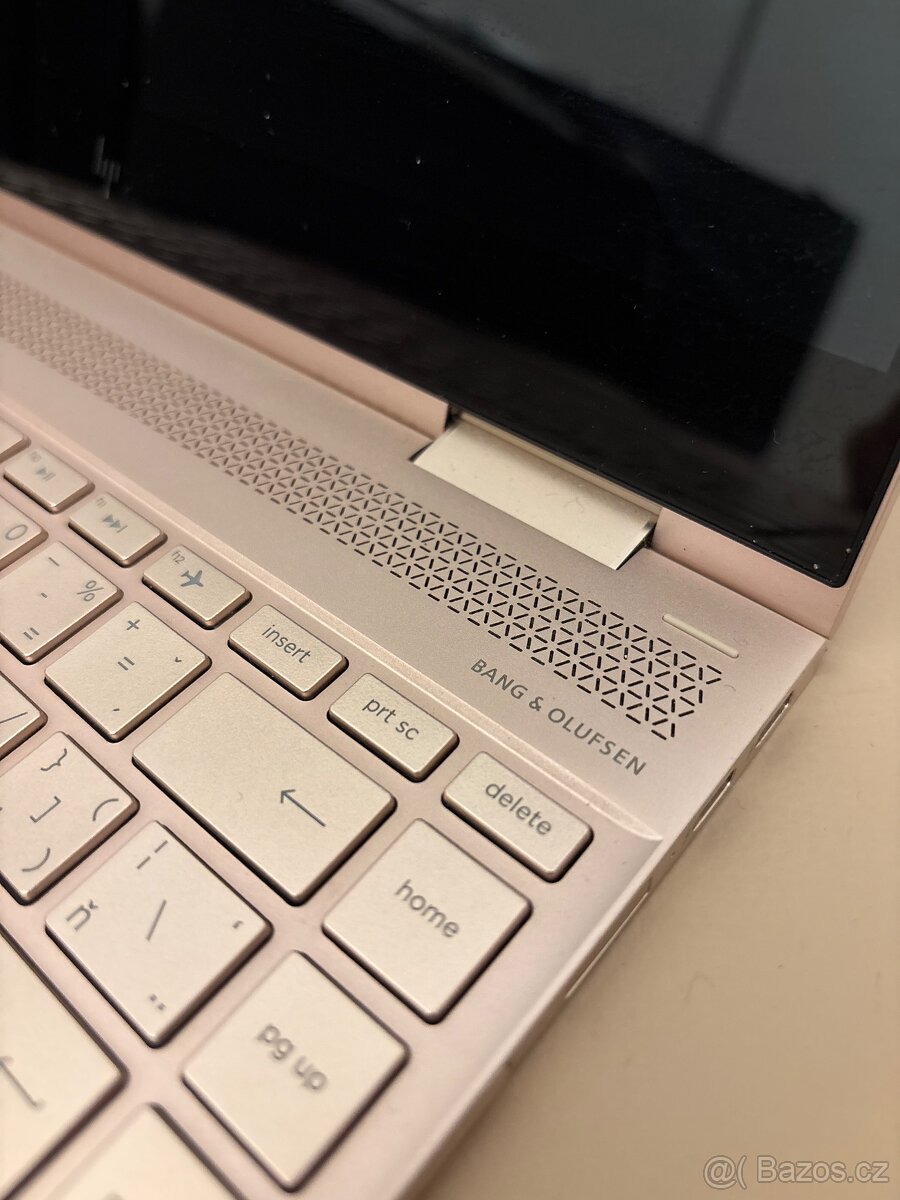 Stylový notebook HP Spectre x360 Convertible 13-ae004nc - 3