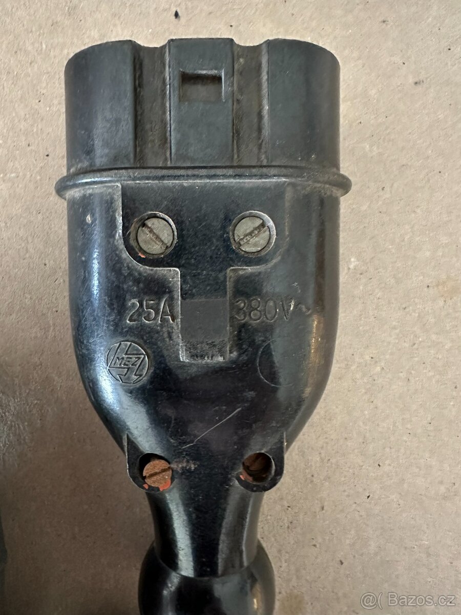 Elektromateriál - 3