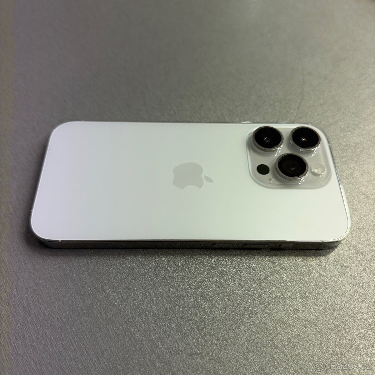 Jako nový iPhone 14 Pro 128GB silver, rok záruka - 3