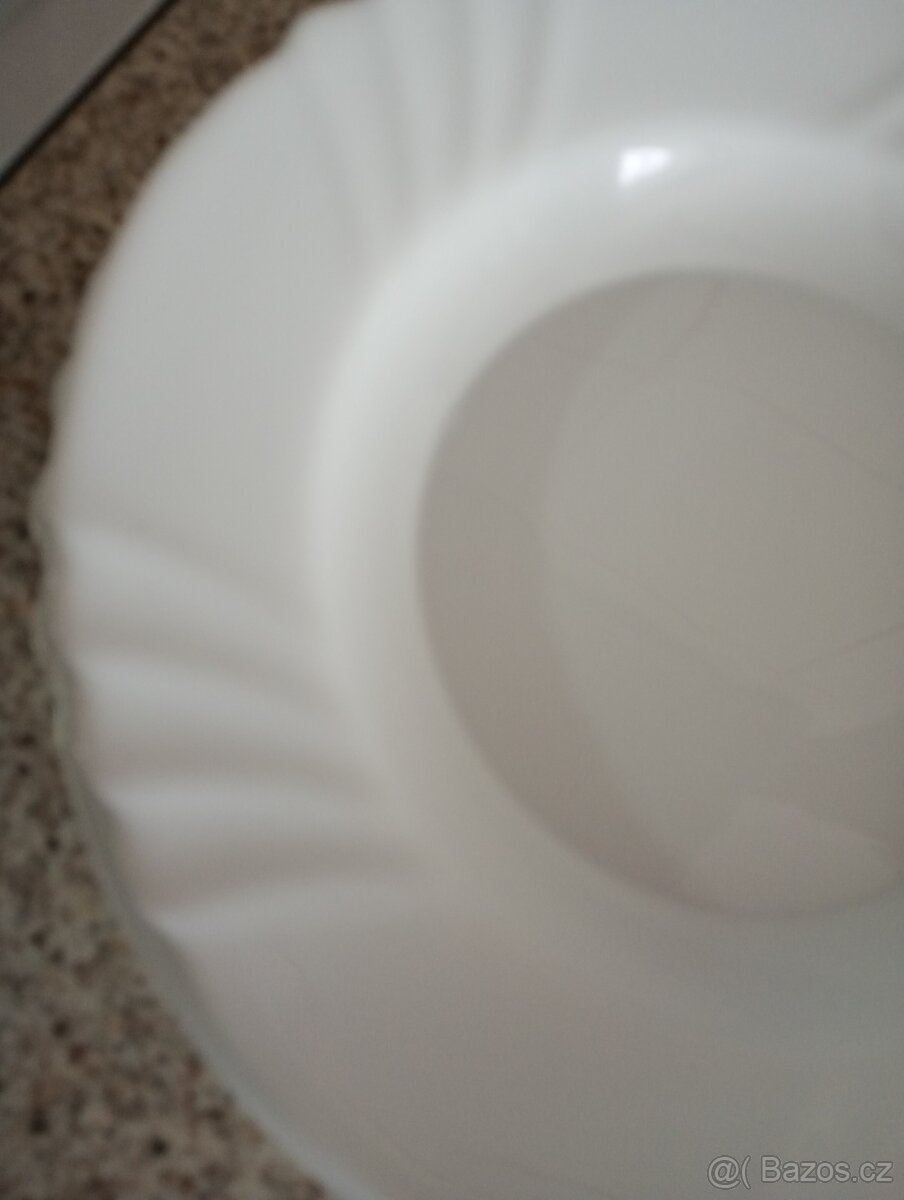 Hluboké a dezertní talíře - 3