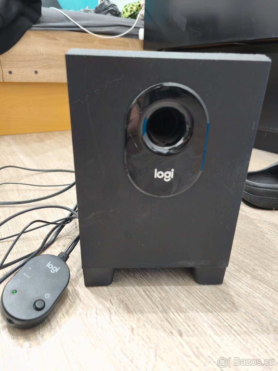 Logitech z313 - 3