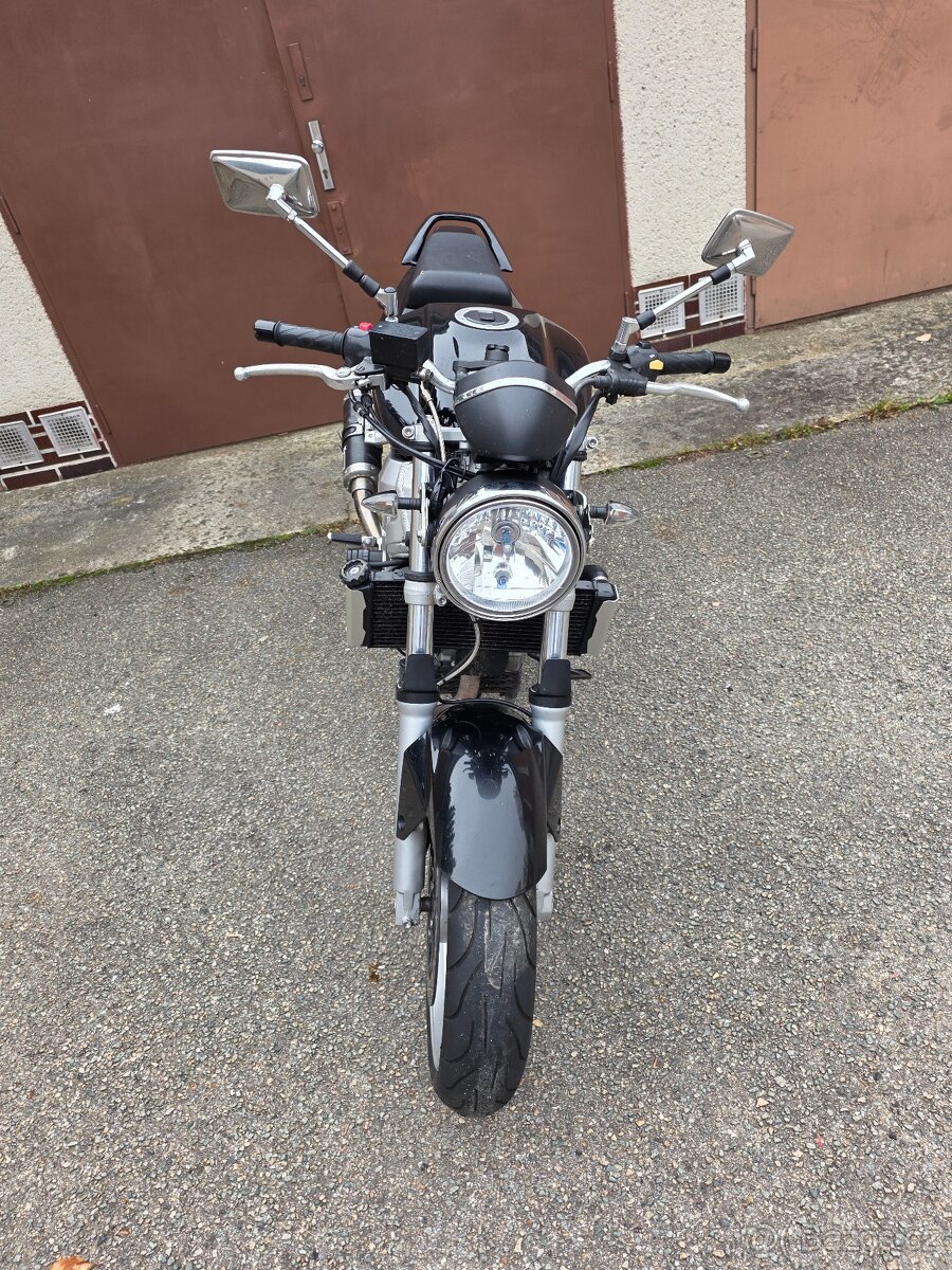 Suzuki SV 650 - 3