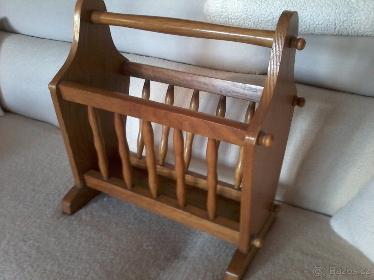 DŘEVĚNÝ BOX NA ČASOPISY - 3