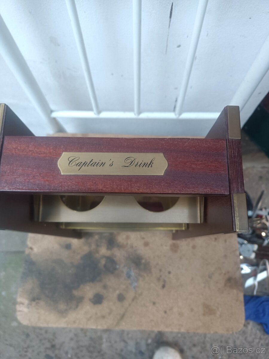 Stojan na láhve - 3