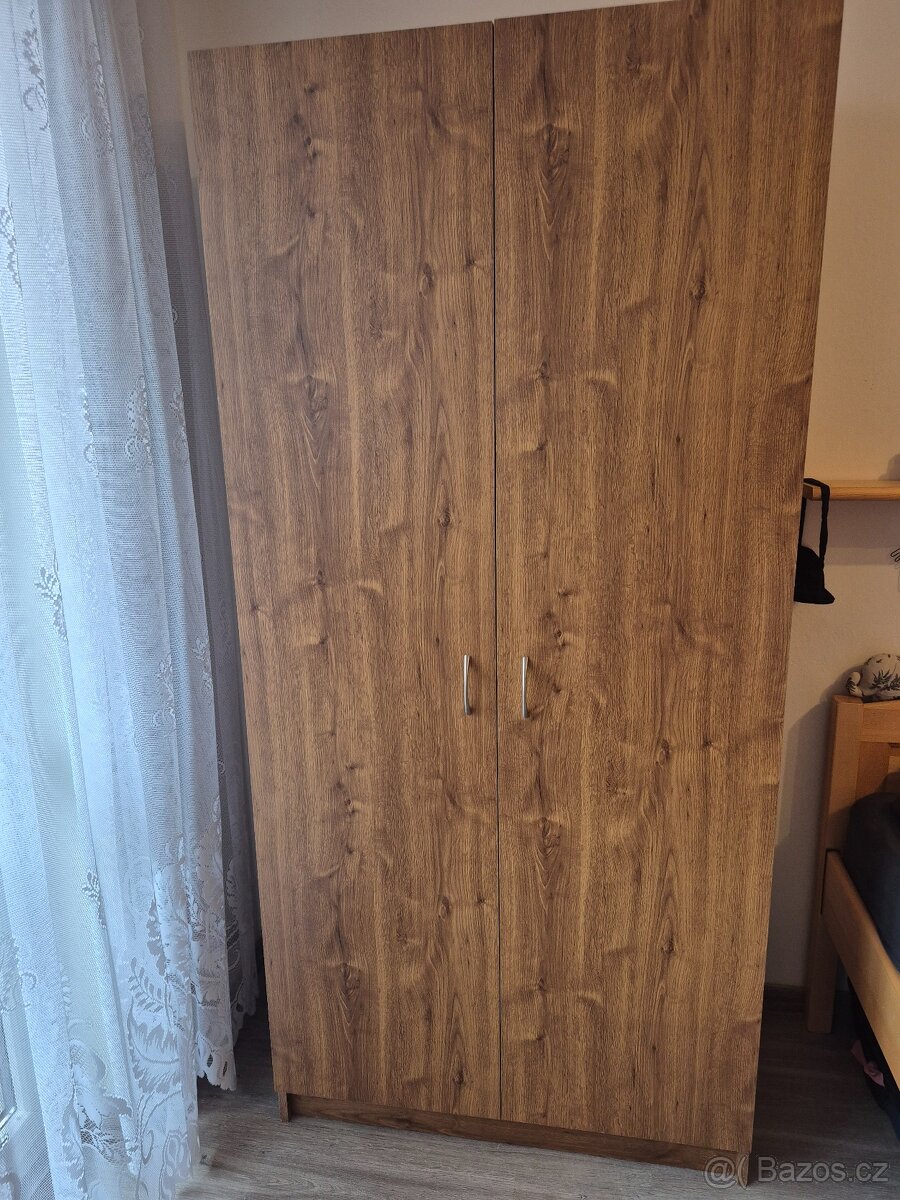 3 skříně - 3