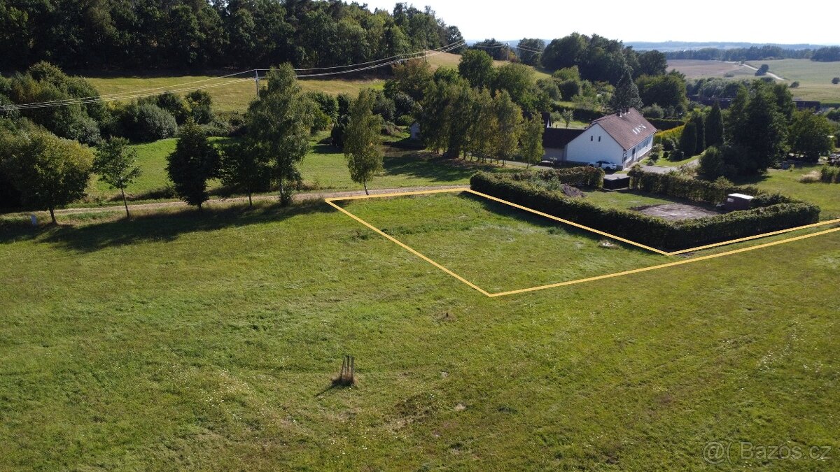 Stavební pozemek 1 100 m² u Milevska - 3