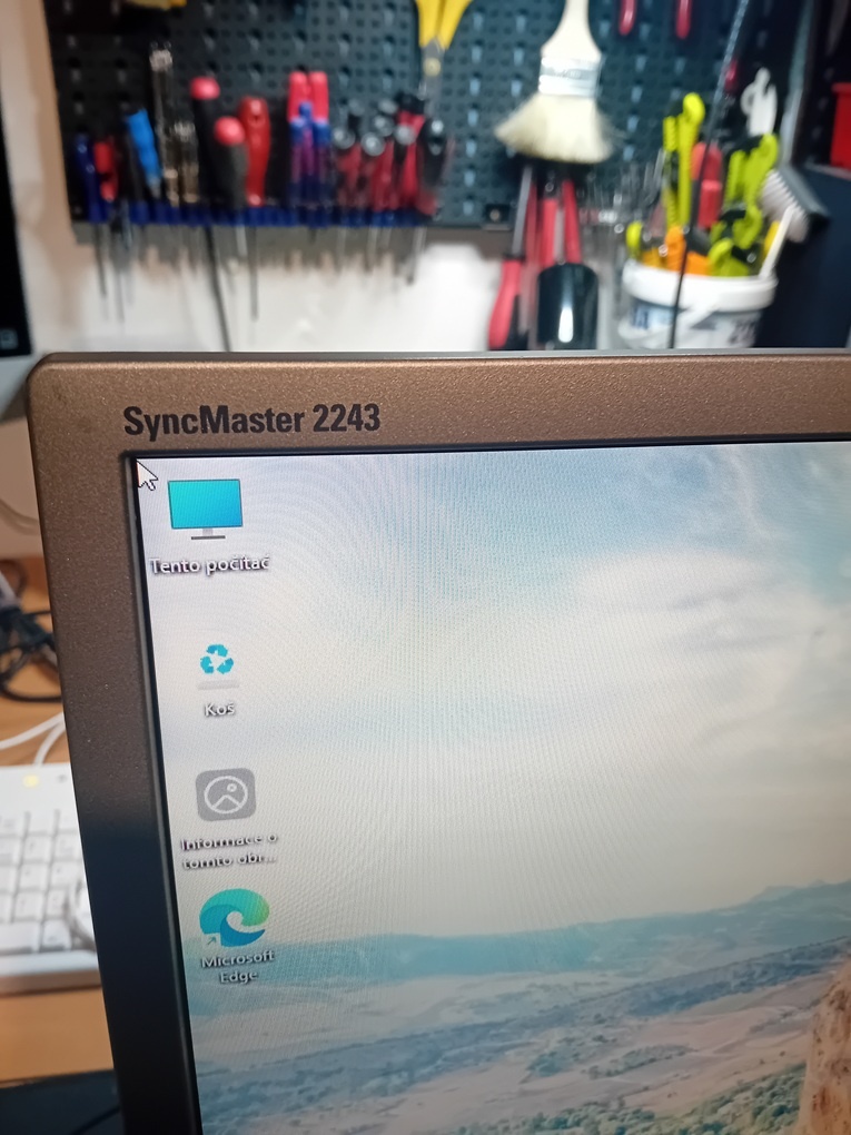 LCD monitor 22" SAMSUNG 2243EW - 3