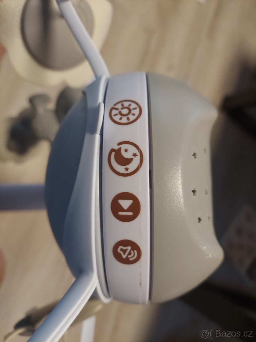 Kolotoč nad postýlku - 3