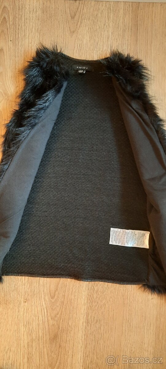 Černá chlupatá vesta Amisu, XS - 3