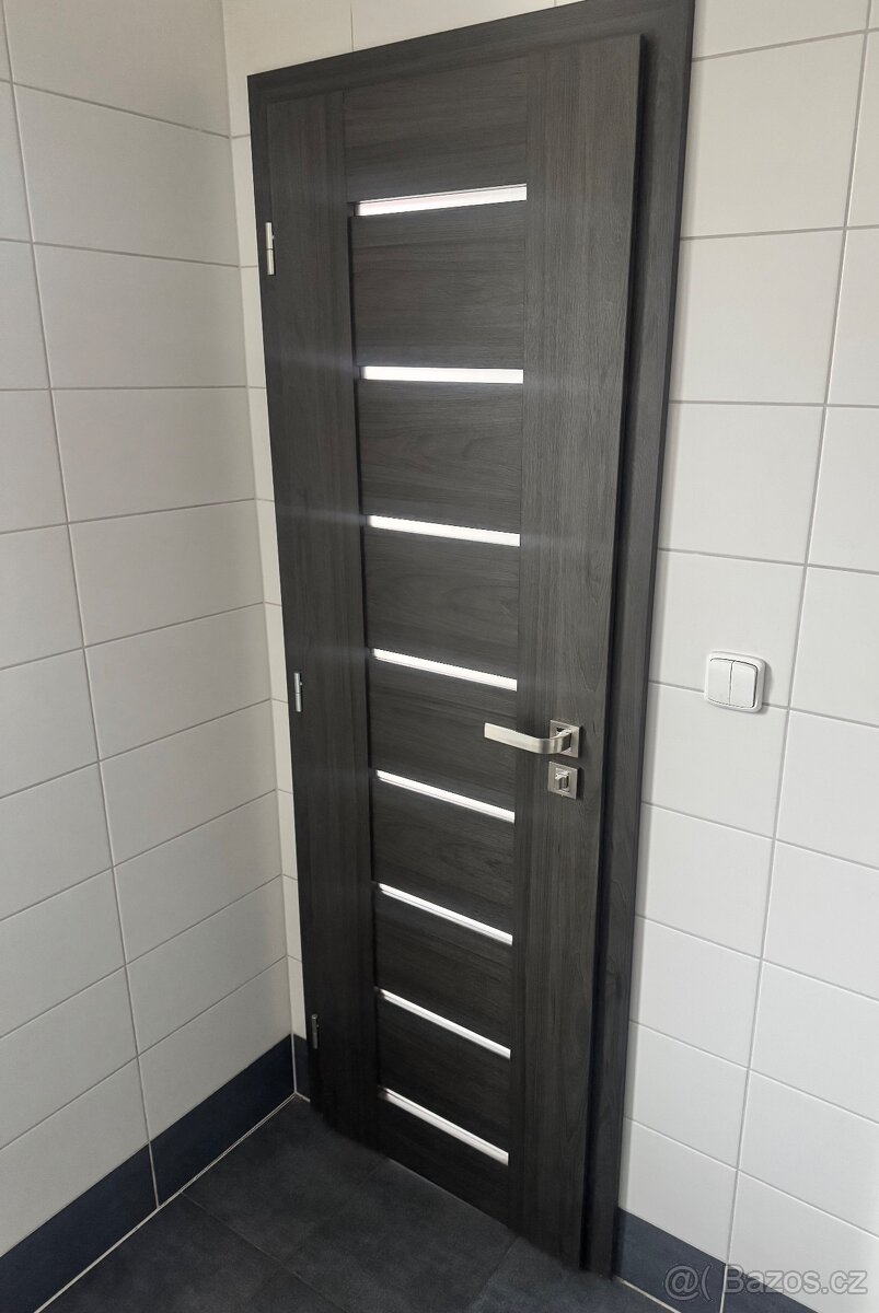 Moderní rámové interiérové dveře 70 L - 3