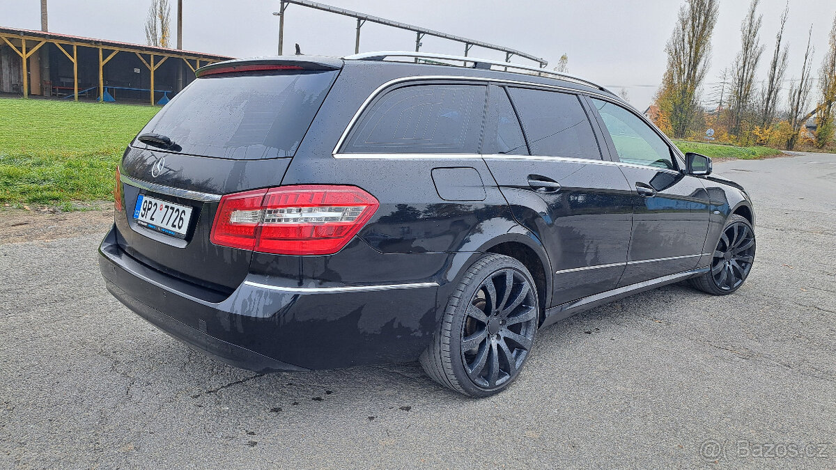 Mercedes-Benz W212 E 220cdi Elegance, r.2010 - 3