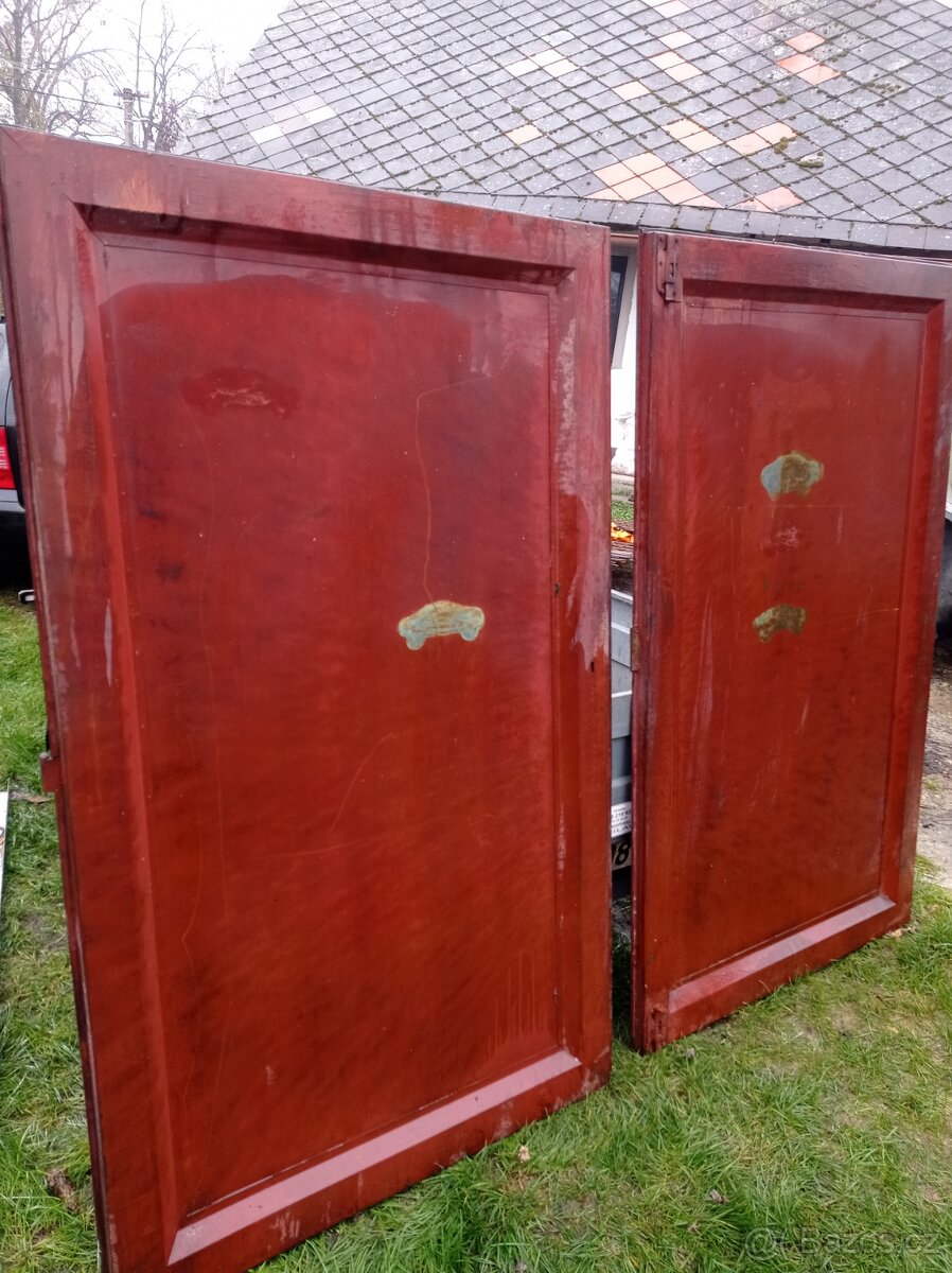 Dvoukřídlé vrata garáže - 3