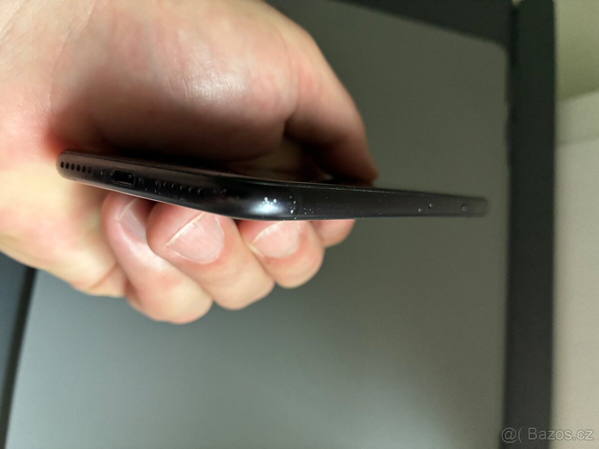 IPhone SE 2020 64 GB - 3