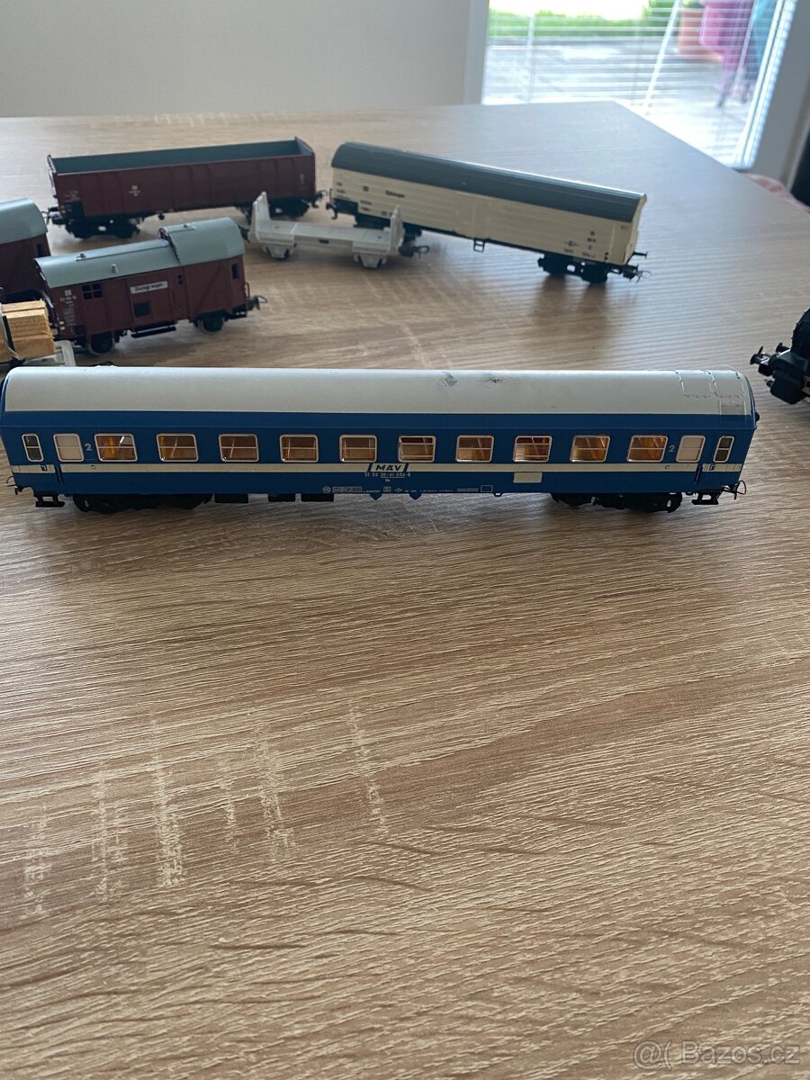 Piko lokomotiva a vagóny - 3