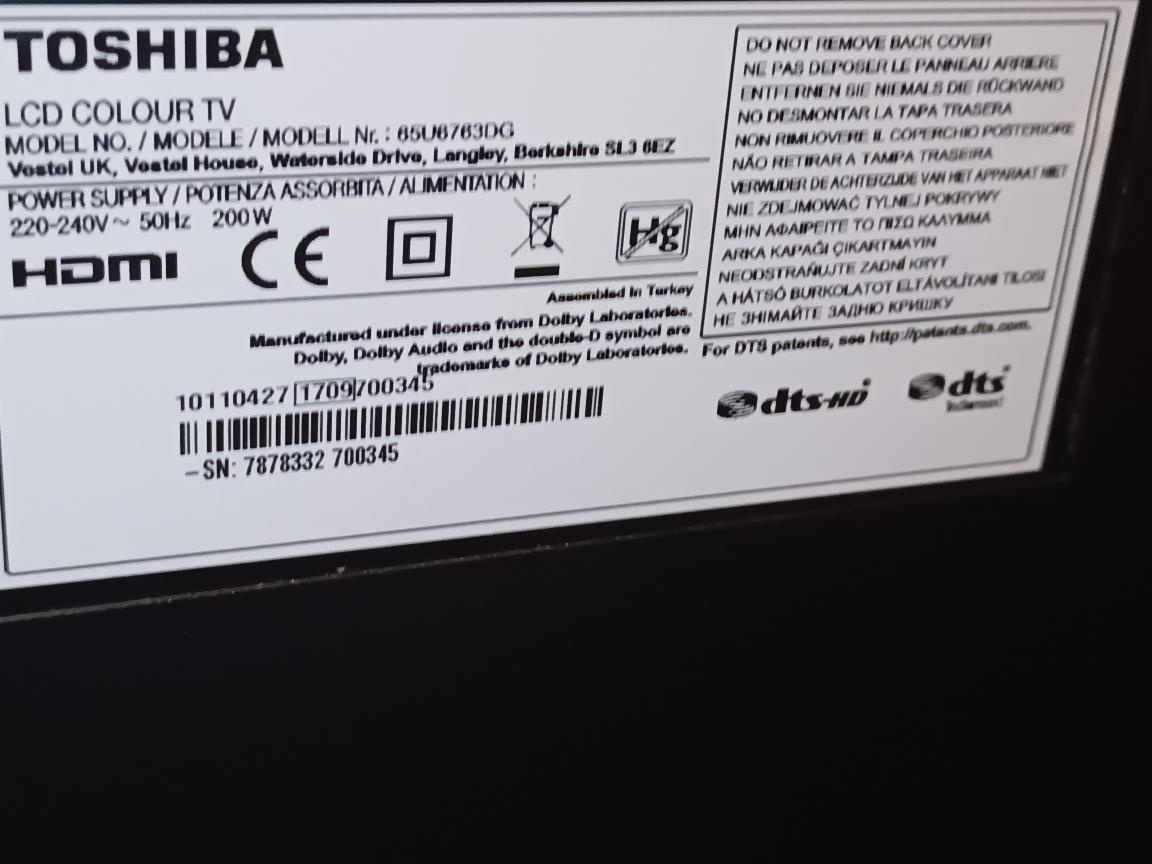 TV 65" Toshiba Smart LED 165 cm - 3