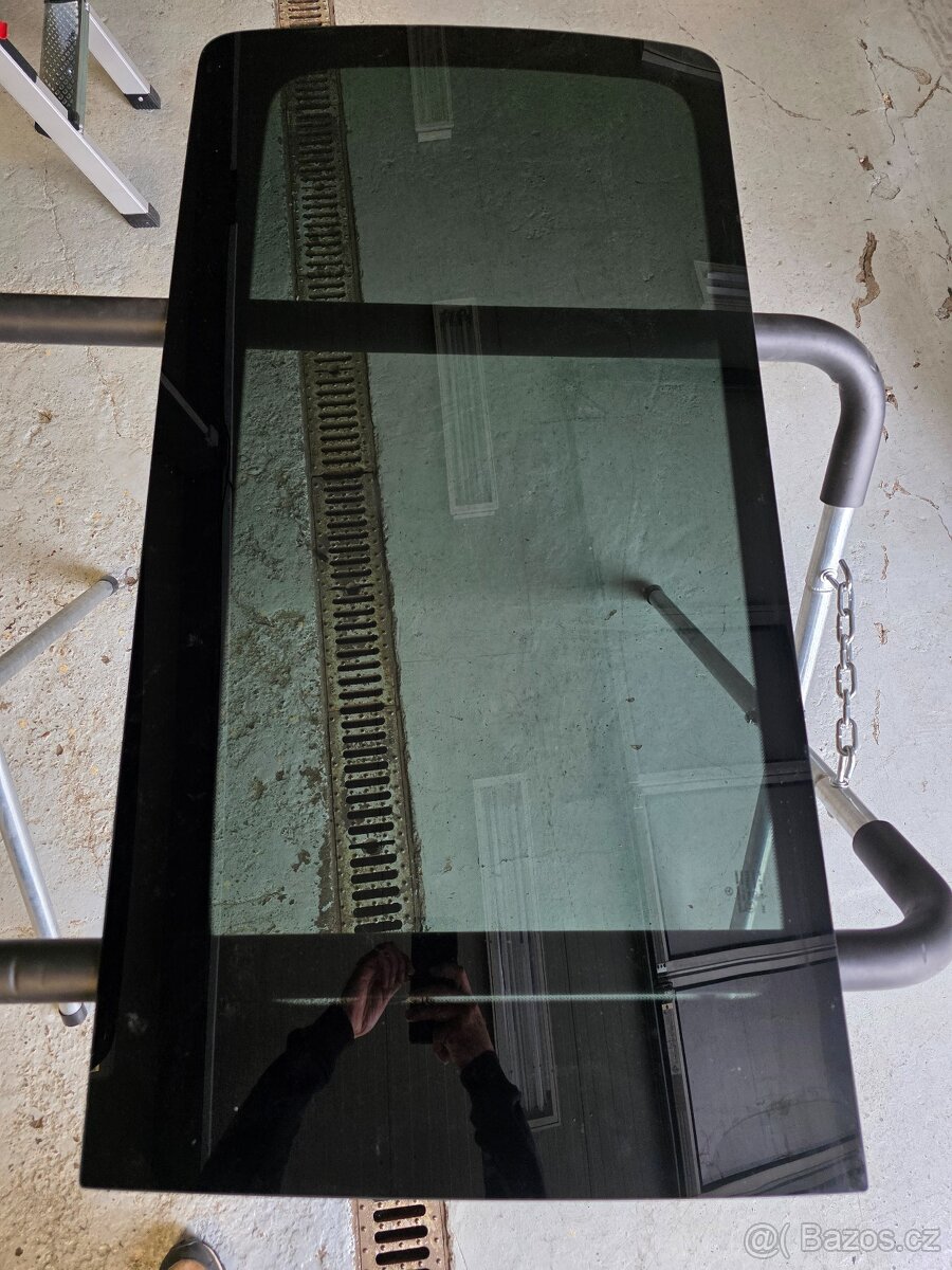 MERCEDES V 447, ROK 2018, PRAVÉ BOČNÍ SKLO ORIG - 3