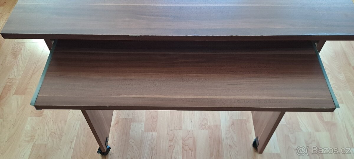 PC stůl na kolečkách, velmi levně - 3