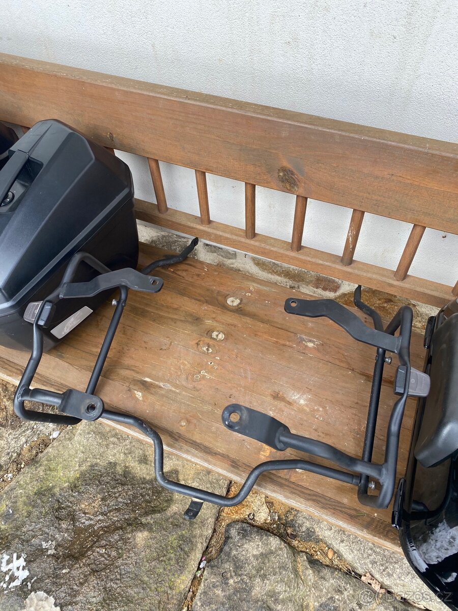 Kufry, nosiče Honda Varadero 1000 - 3