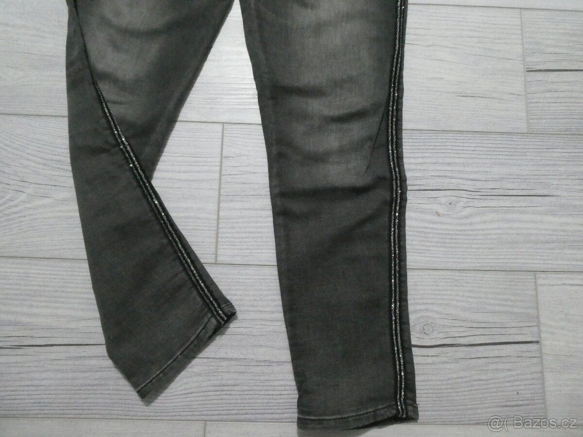Mille Baci dámské černé džíny vel. S - 3