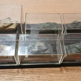 6 x model vojenské techniky. - 3