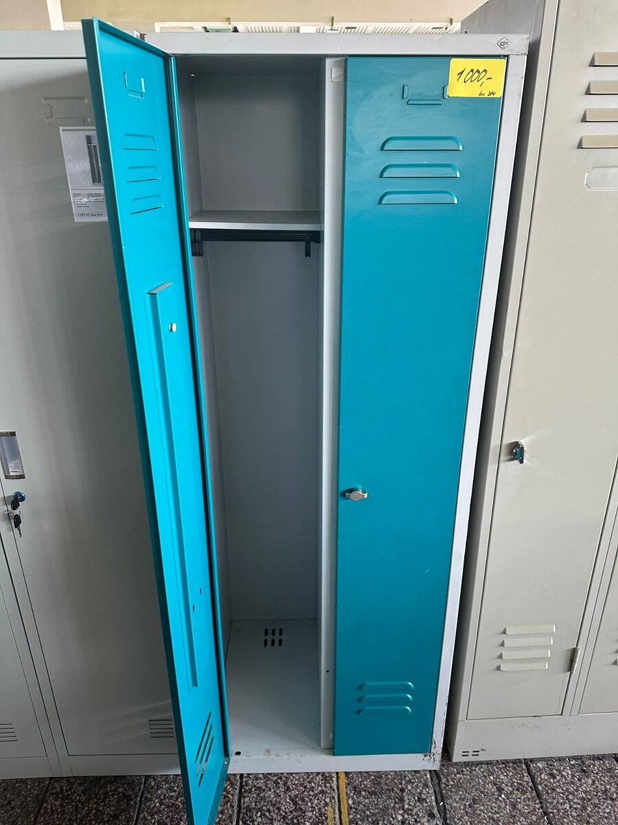 Šatní skříň - 3