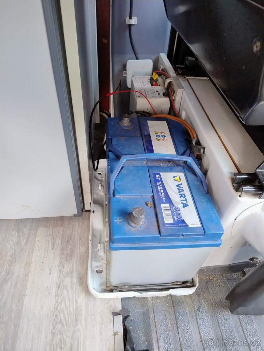 Obytný Mercedes Sprinter 212D - 3