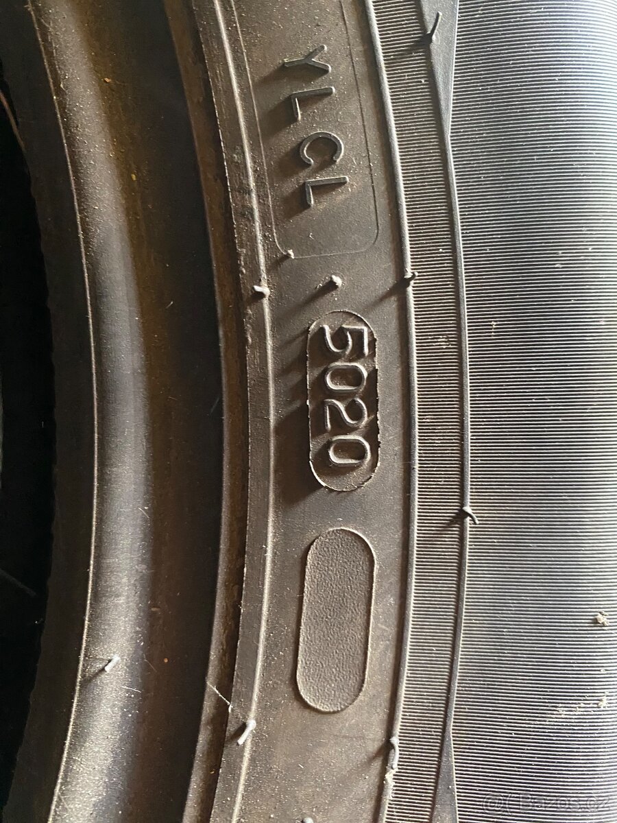 Nokian letní 205/60 R16 - 3