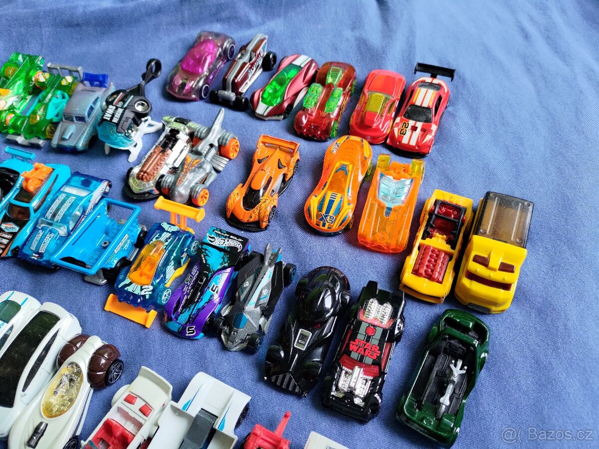 Hot Wheels - 3