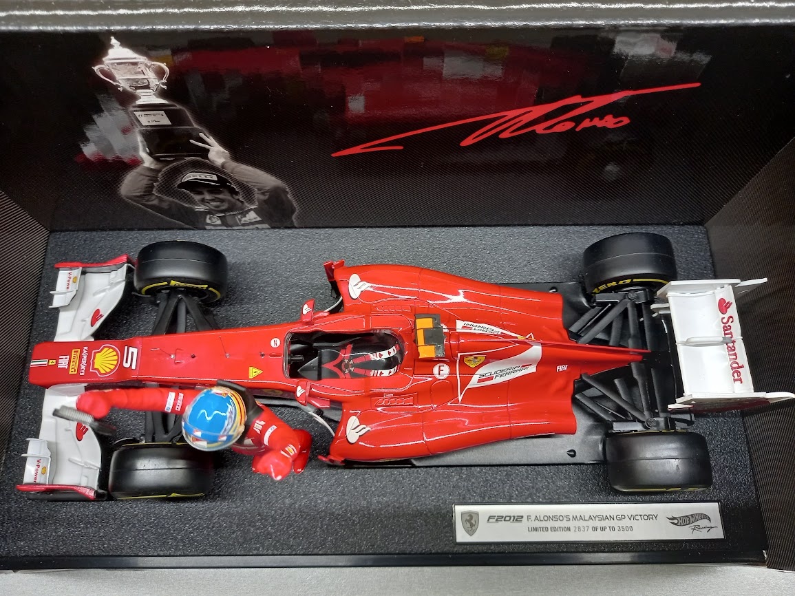 F1 FERRARI F2012 VÍTĚZ GP MALAYSIE 2012 ALONSO HOTWHEELS - 3