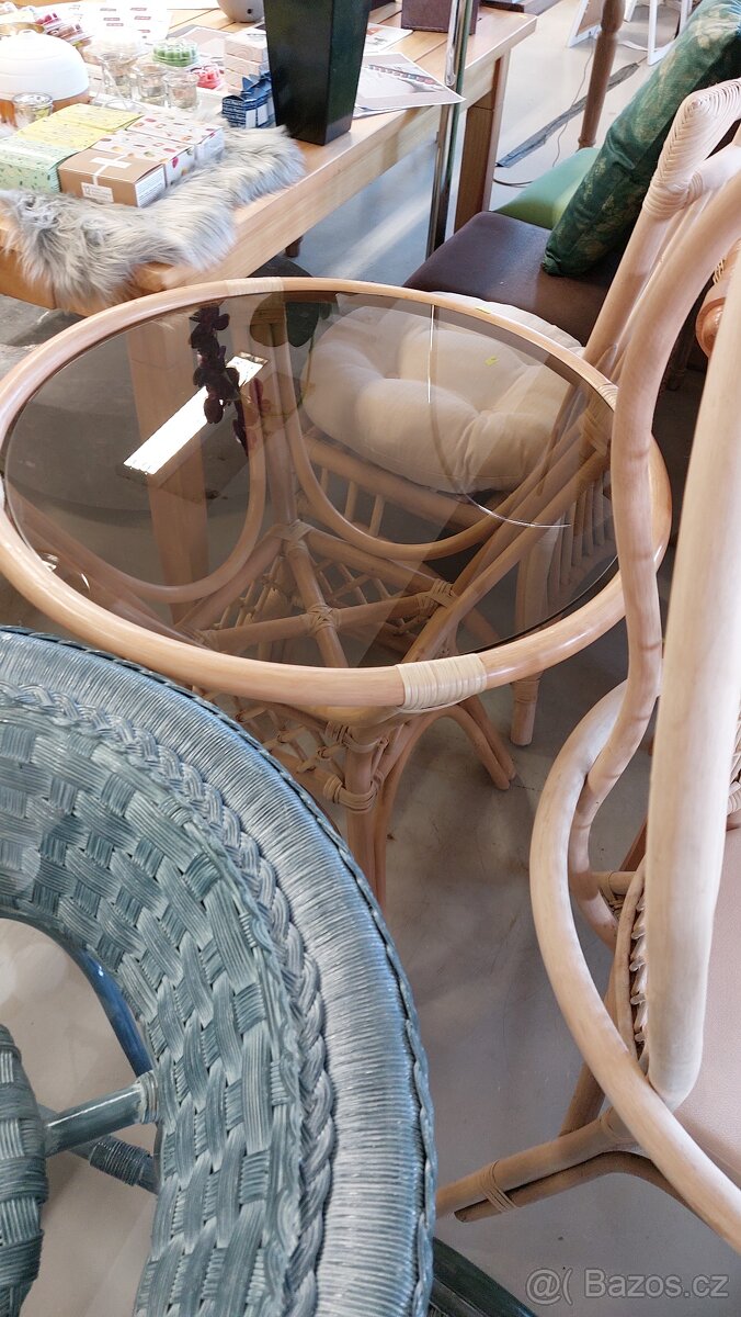 Nový ratanový stůl - 3