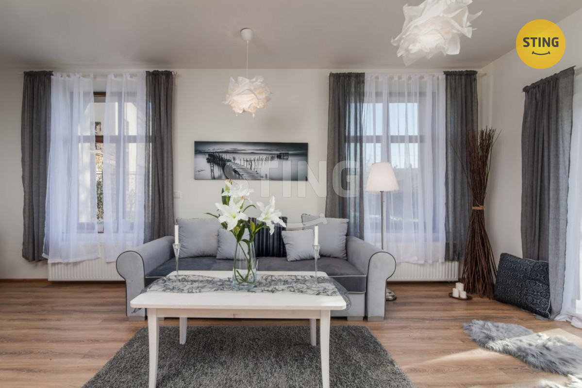 Prodej rodinného domu po rekonstrukci, 102096 - 3