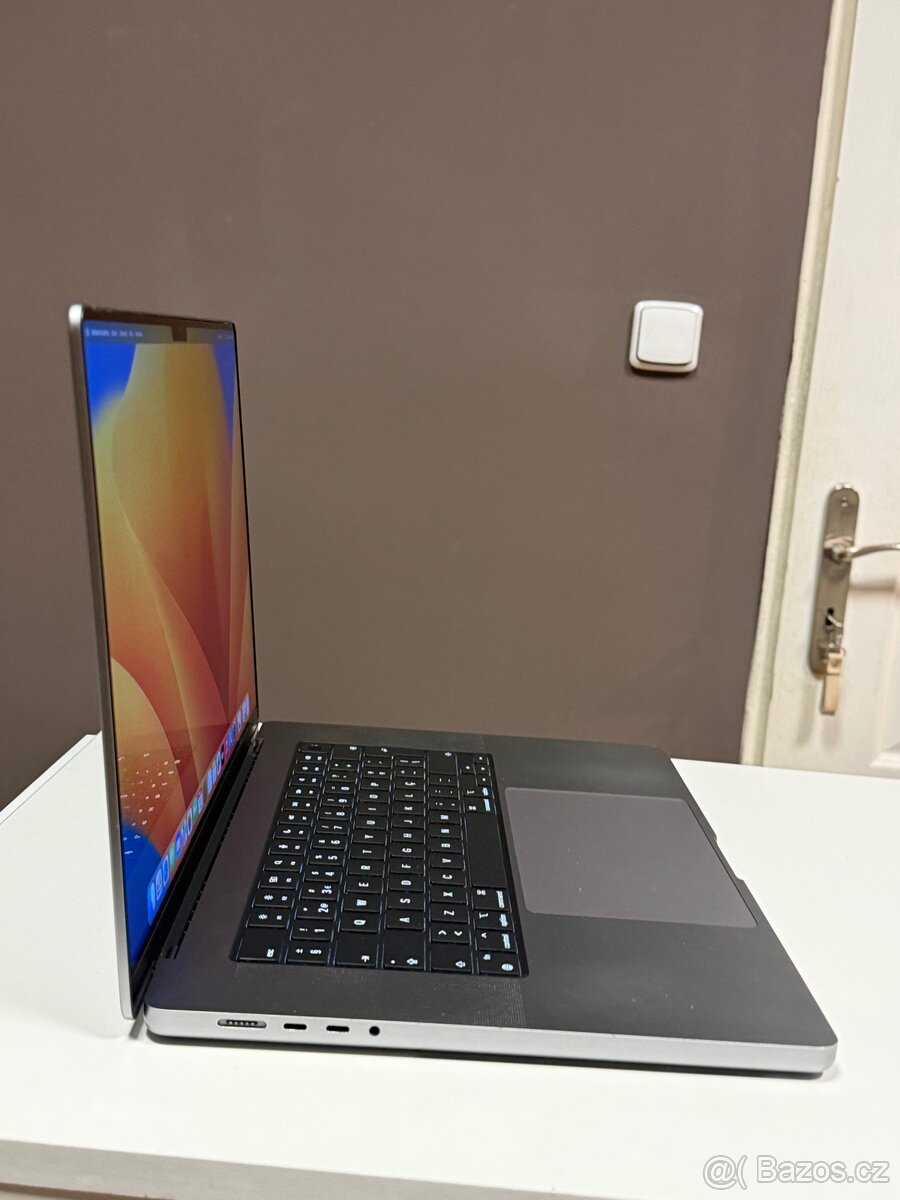 MacBook Pro 16” (2021) – M1 Pro - 3