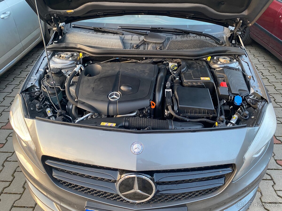 Mercedes Benz A 200 amg line - 3