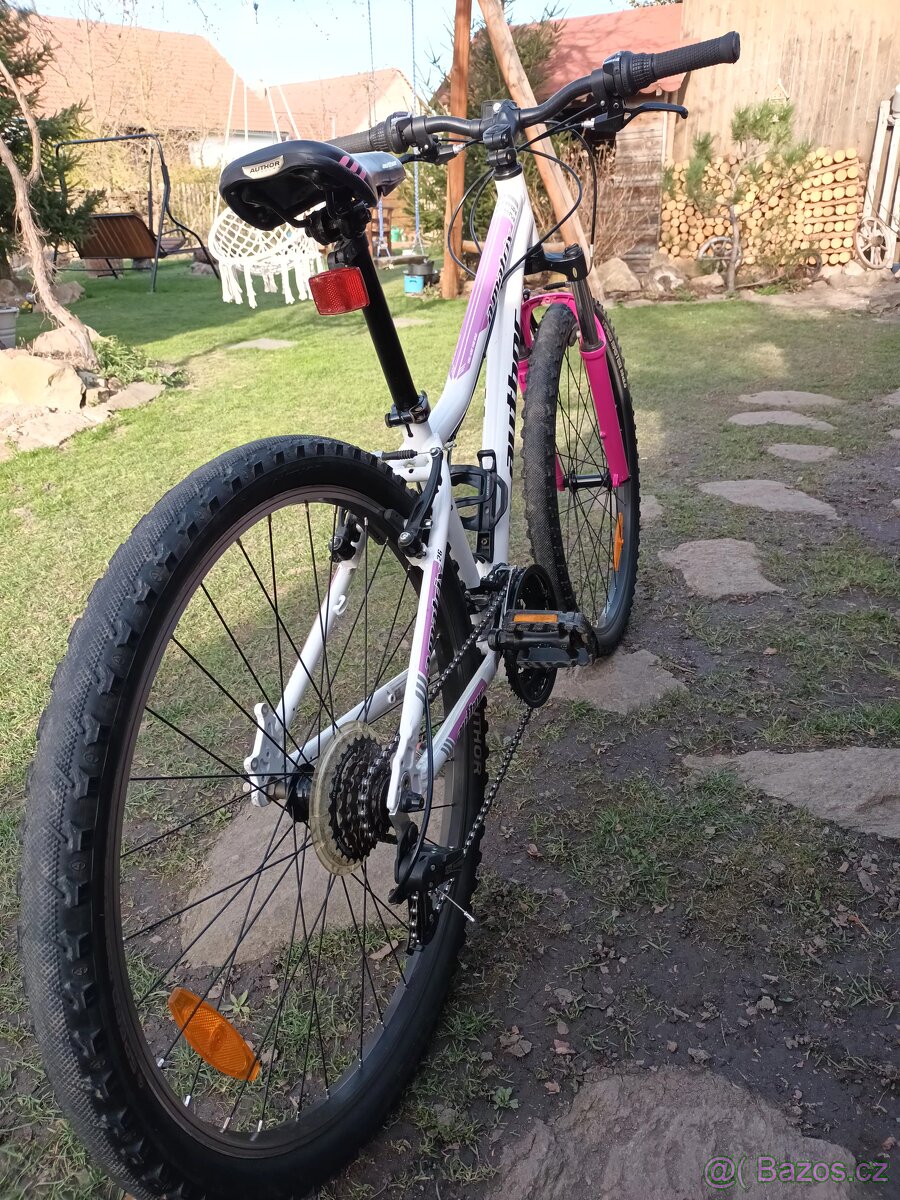 Dívčí kolo Autor - 3